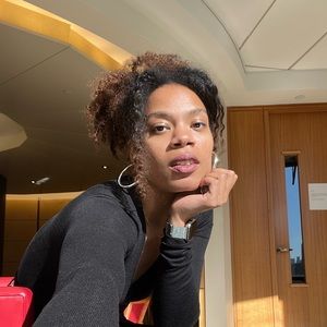 Meet your Posher, Luna